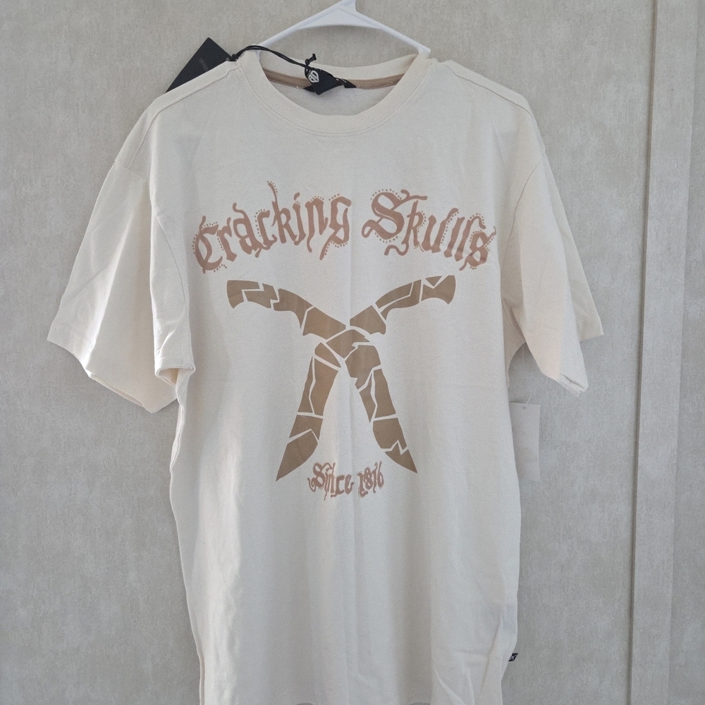 Artful Dodger T-Shirt Mens Size Large Cracking Skulls Since 1816 Short Sleeve